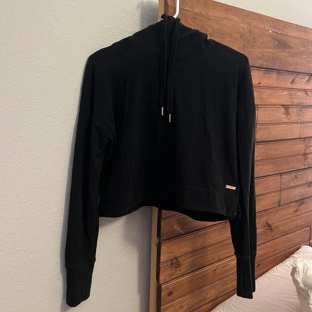 Sweaty Betty black sweatshirt